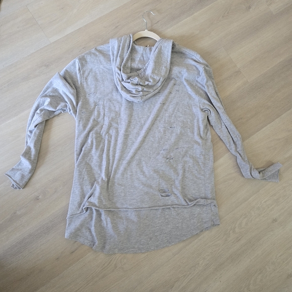 Urban outfitter distressed grey hoodie - Picture 4 of 6